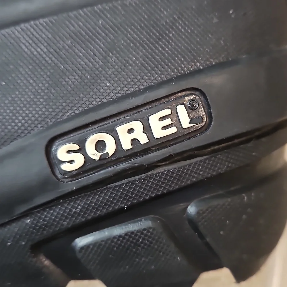 Sorel Flurry Youth Boots Size 4 Black Gray Inner Liner Waterproof Warm